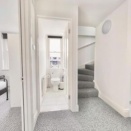 Amazing Spacious 2 Bed Apart Appartement Londen Buitenkant foto