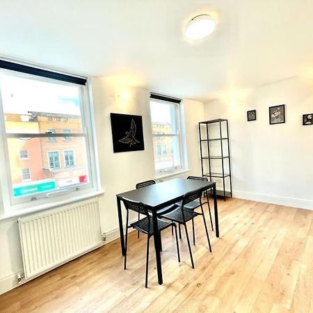 Amazing Spacious 2 Bed Apart Appartement Londen Buitenkant foto